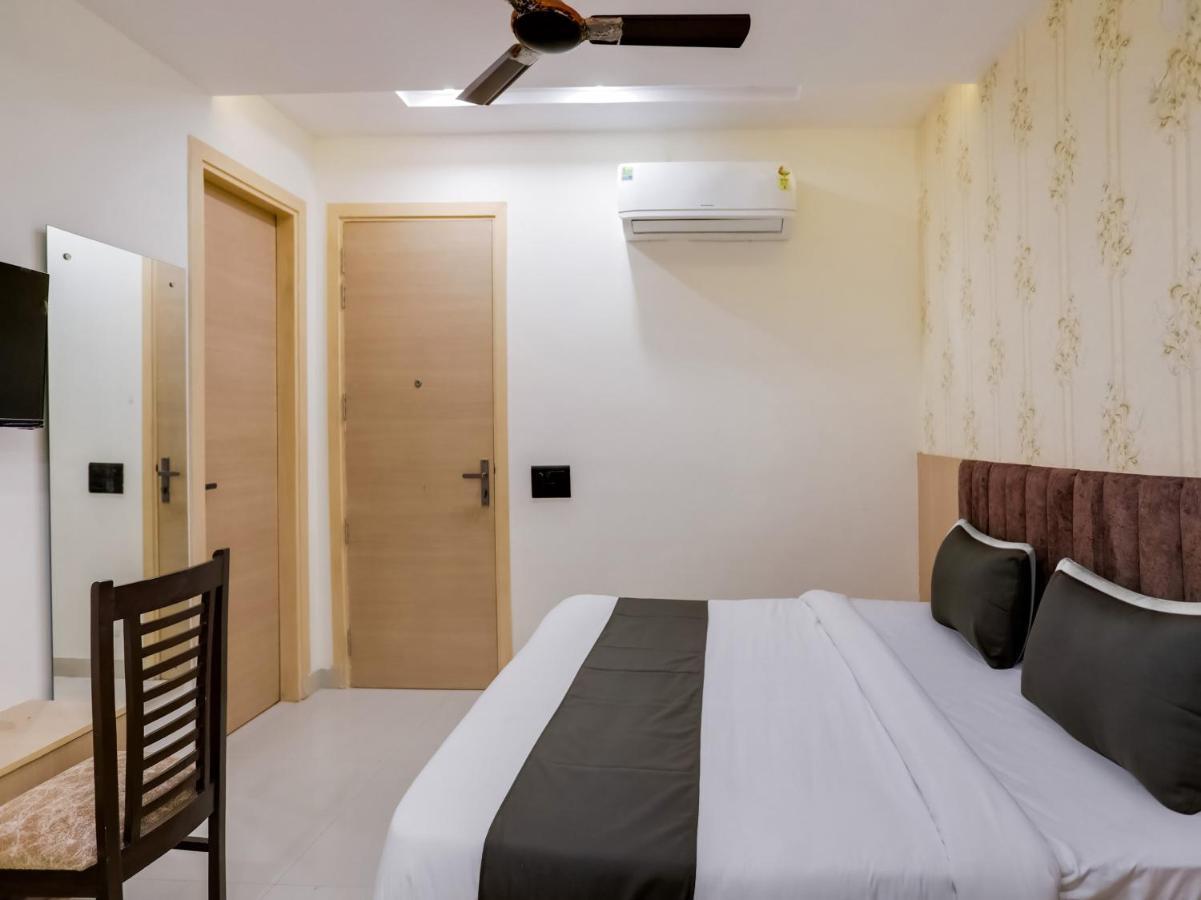 Townhouse Magnolia Corporate Stays Gurgaon Exterior foto